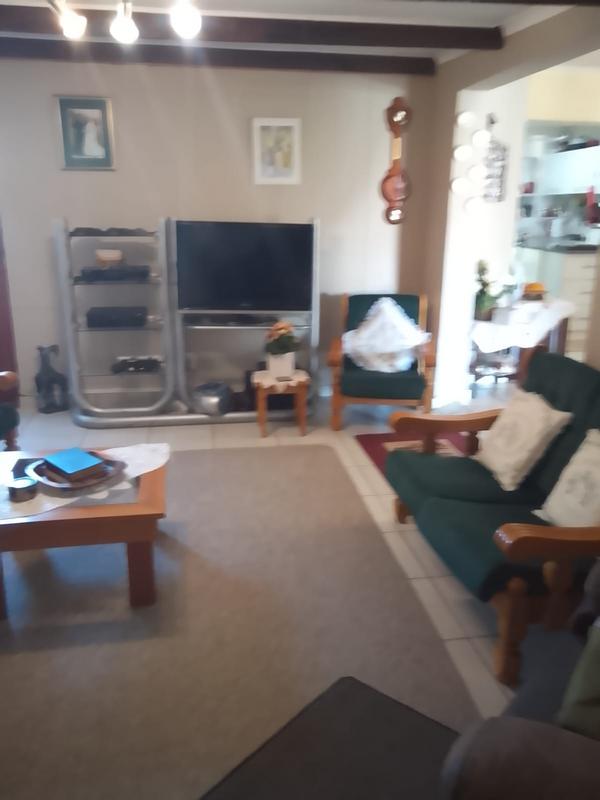 3 Bedroom Property for Sale in Gordons Bay Western Cape